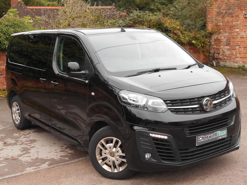 VAUXHALL VIVARO