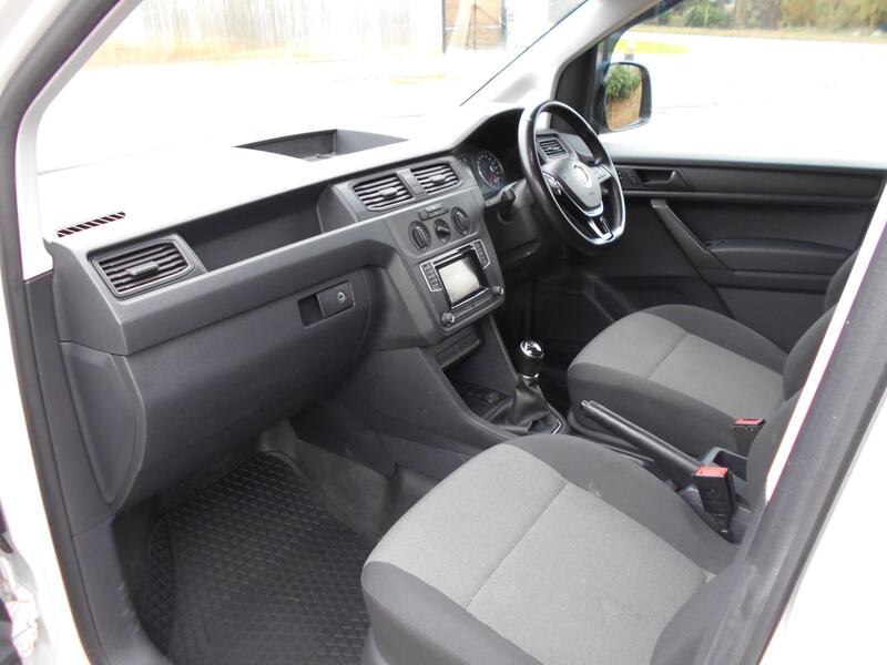 VOLKSWAGEN CADDY