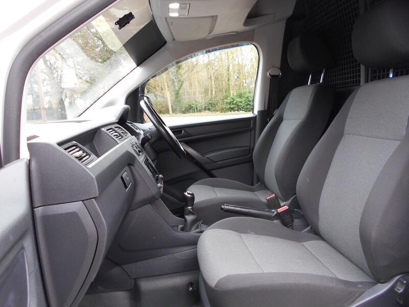 VOLKSWAGEN CADDY