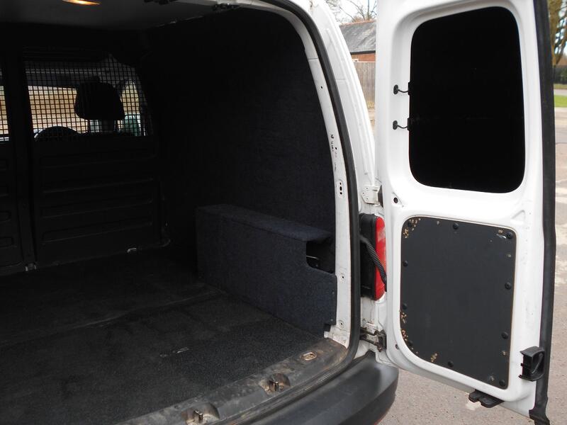 VOLKSWAGEN CADDY