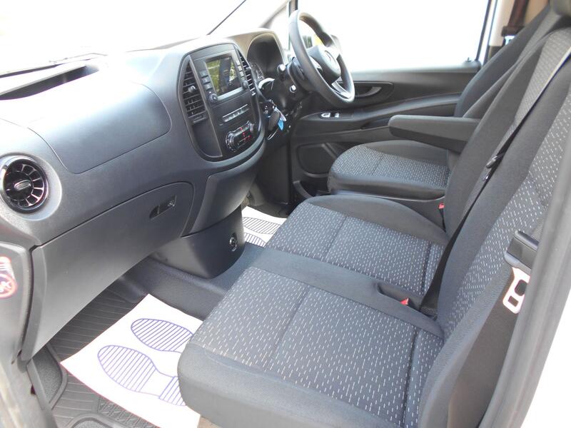 MERCEDES-BENZ VITO