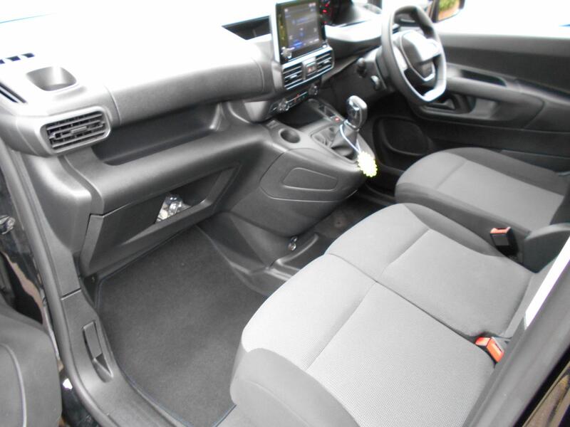 PEUGEOT PARTNER