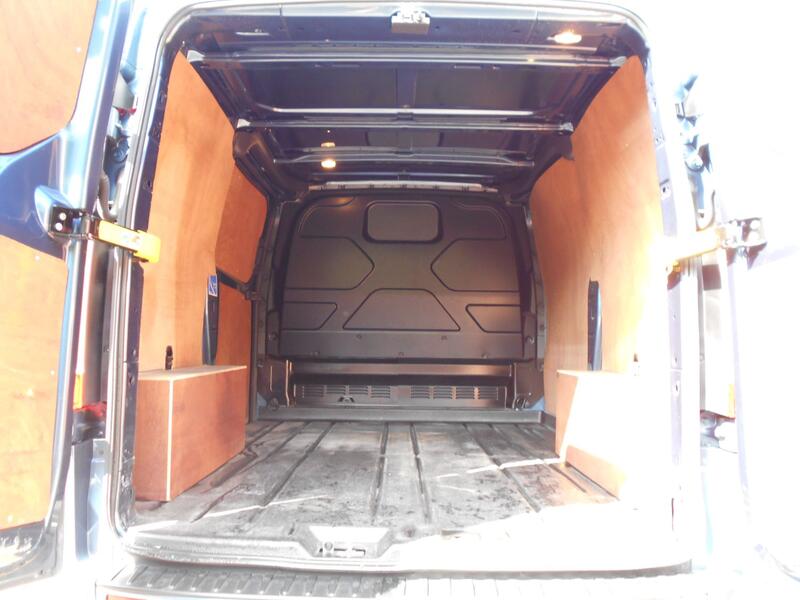 FORD TRANSIT CUSTOM