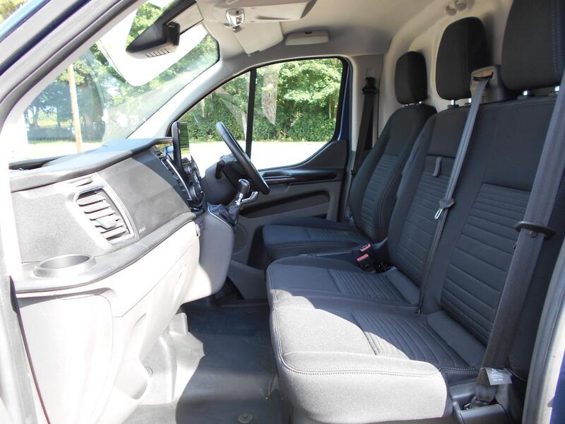 FORD TRANSIT CUSTOM