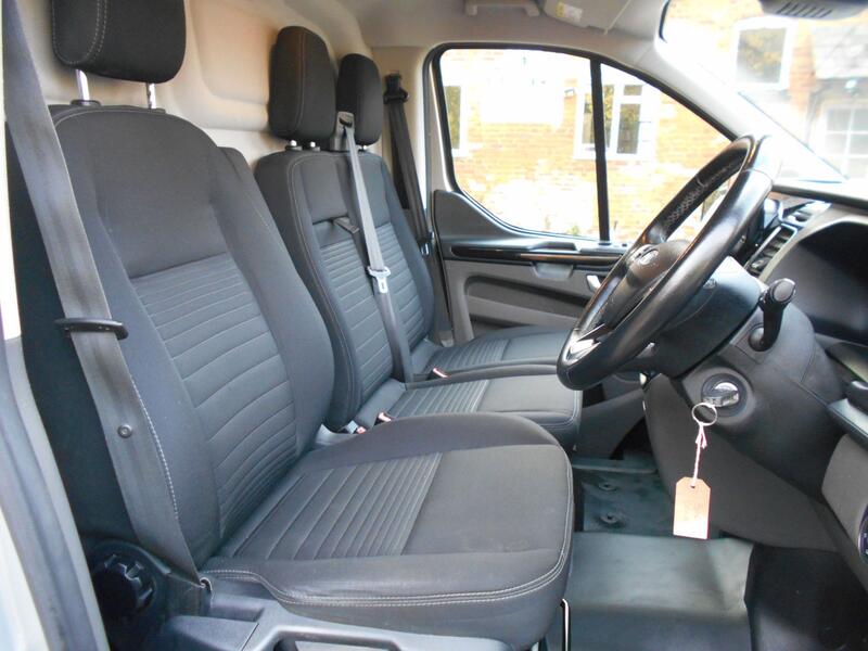 FORD TRANSIT CUSTOM