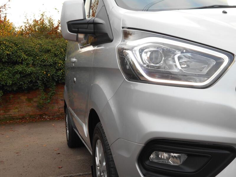 FORD TRANSIT CUSTOM