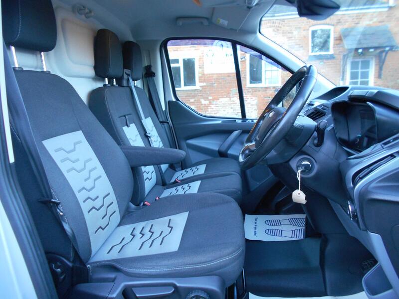 FORD TRANSIT CUSTOM