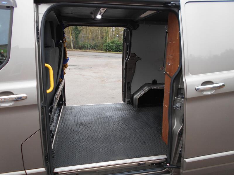 FORD TRANSIT CUSTOM