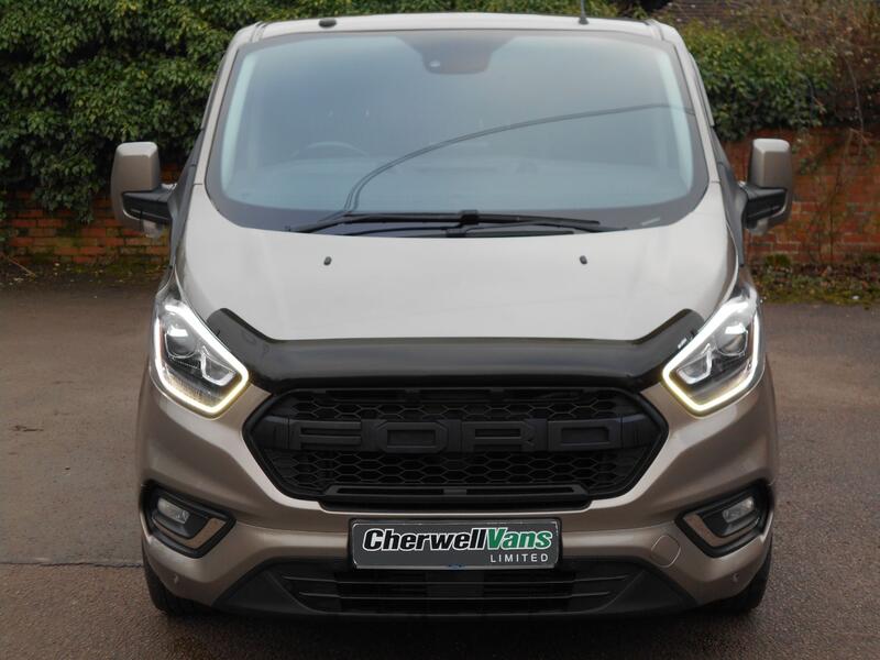 View FORD TRANSIT CUSTOM 2.0 300 EcoBlue Limited