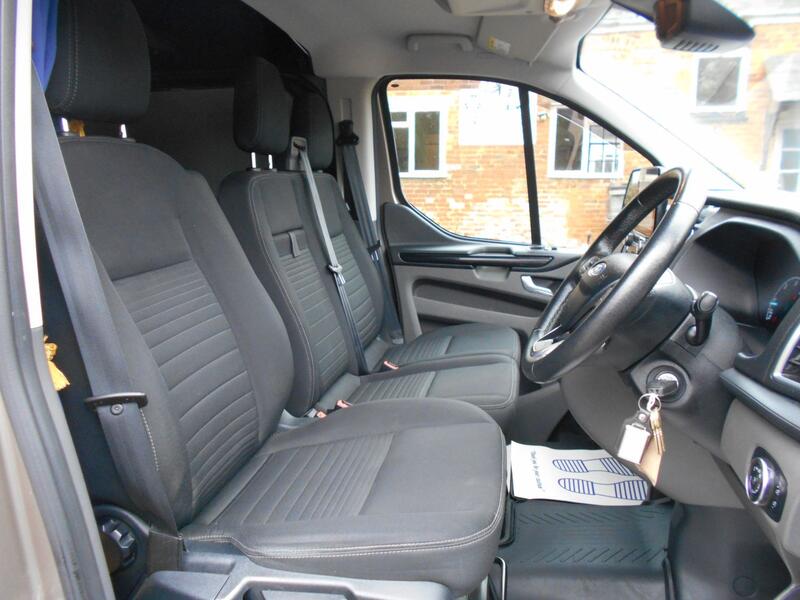 FORD TRANSIT CUSTOM