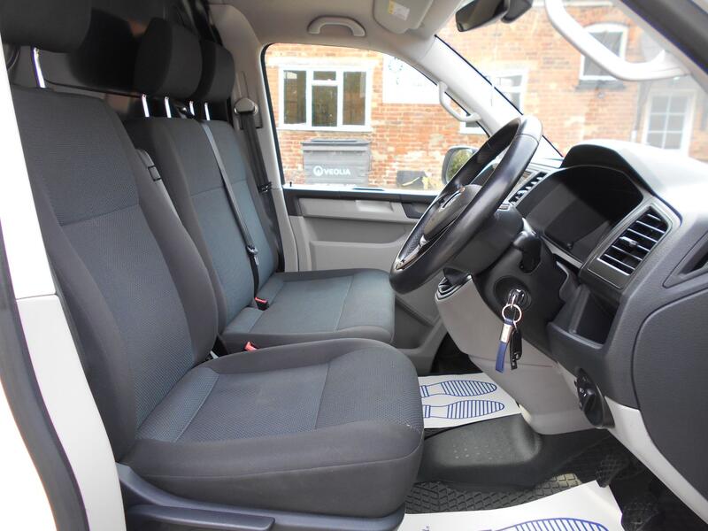 VOLKSWAGEN TRANSPORTER