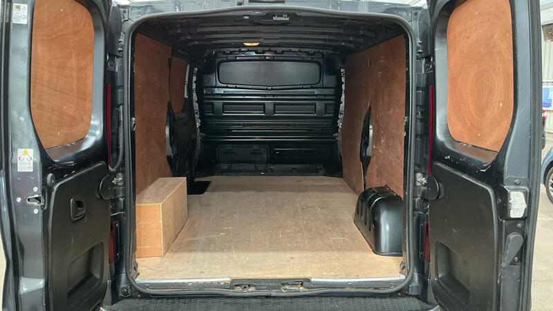 RENAULT TRAFIC