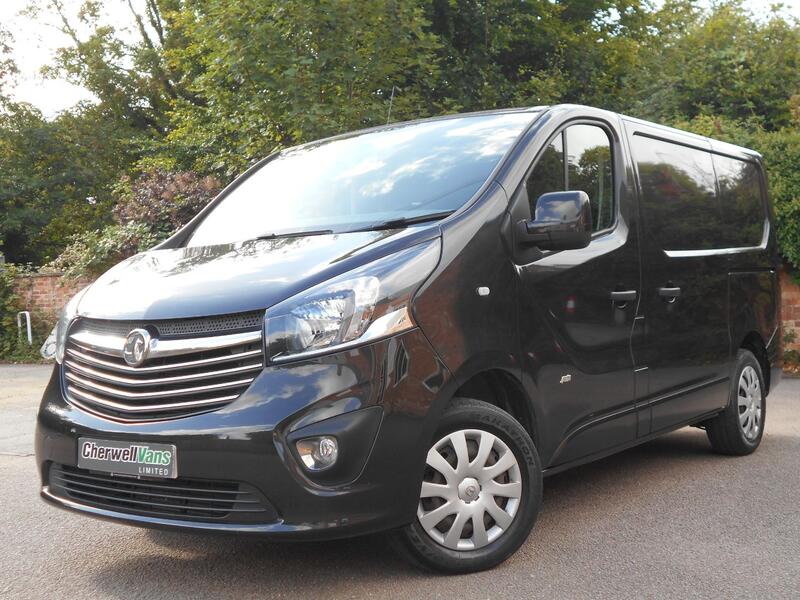 View VAUXHALL VIVARO 1.6 CDTi 2700 Sportive