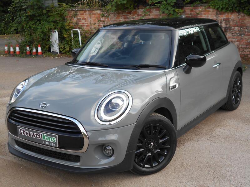 MINI HATCH 1.5 3-Door Hatch Cooper Classic