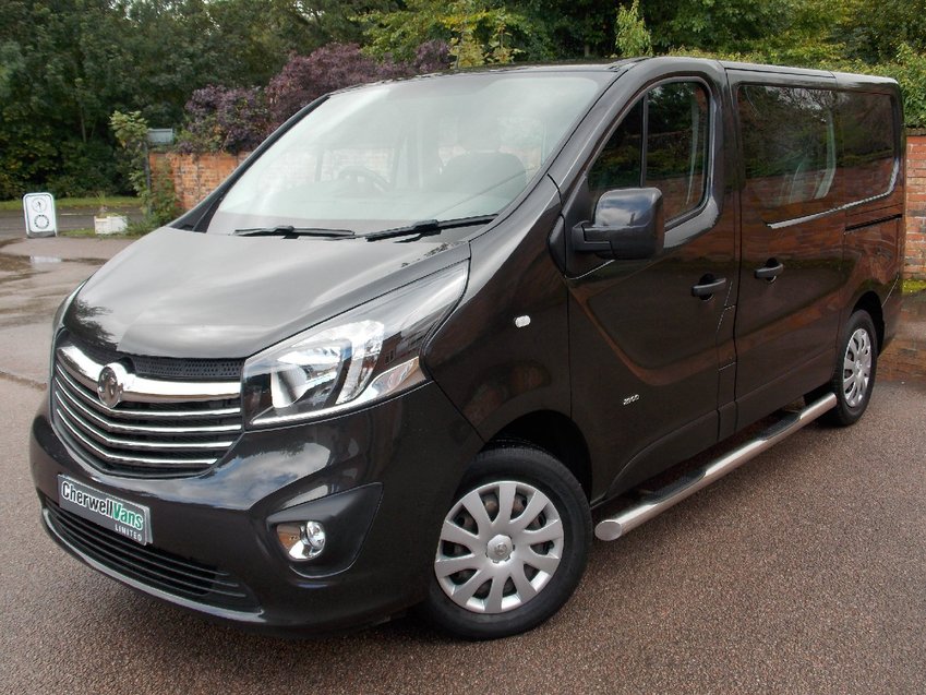 VAUXHALL VIVARO