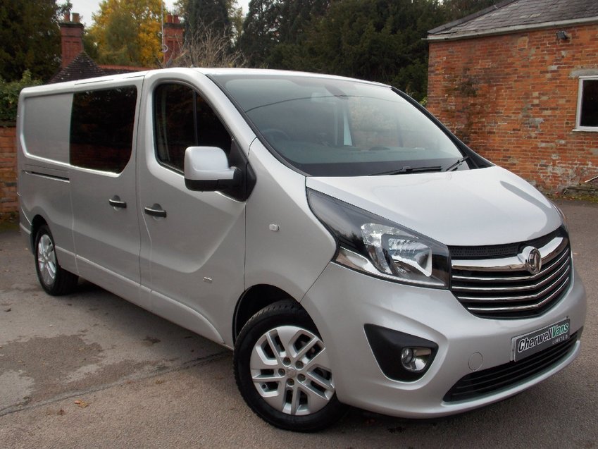 VAUXHALL VIVARO