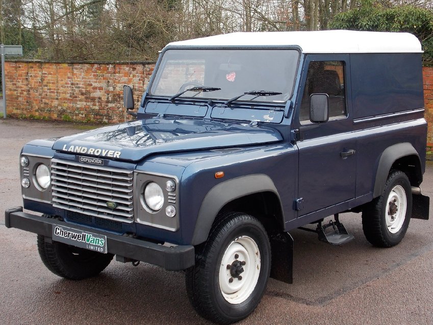 LAND ROVER DEFENDER 90