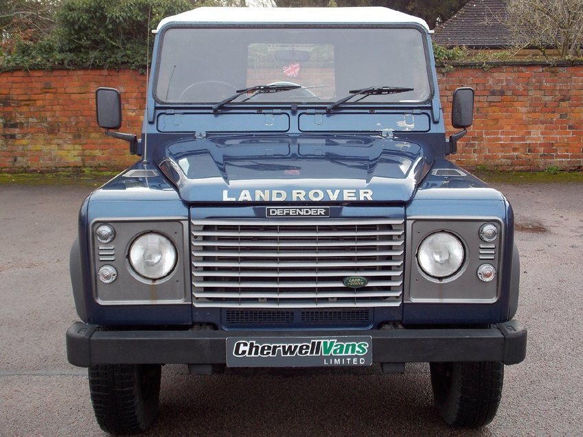 LAND ROVER DEFENDER 90