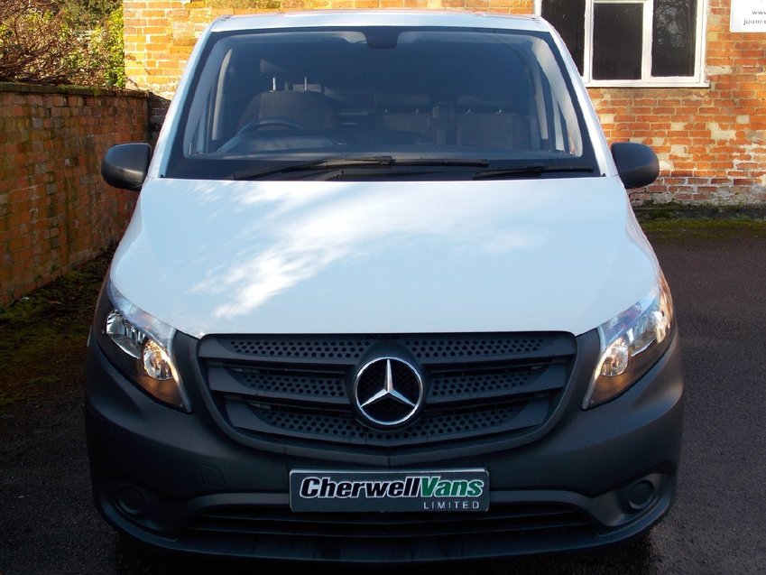 MERCEDES-BENZ VITO