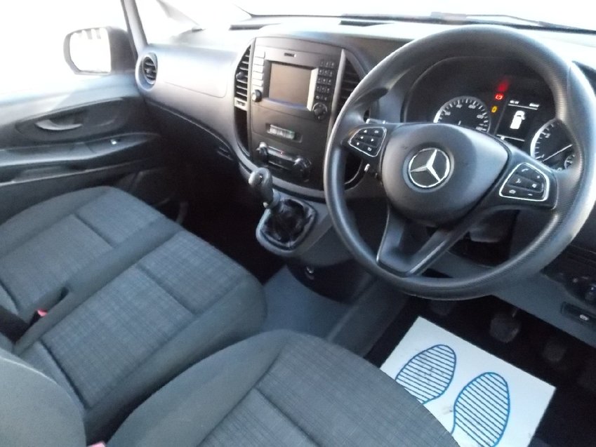 MERCEDES-BENZ VITO