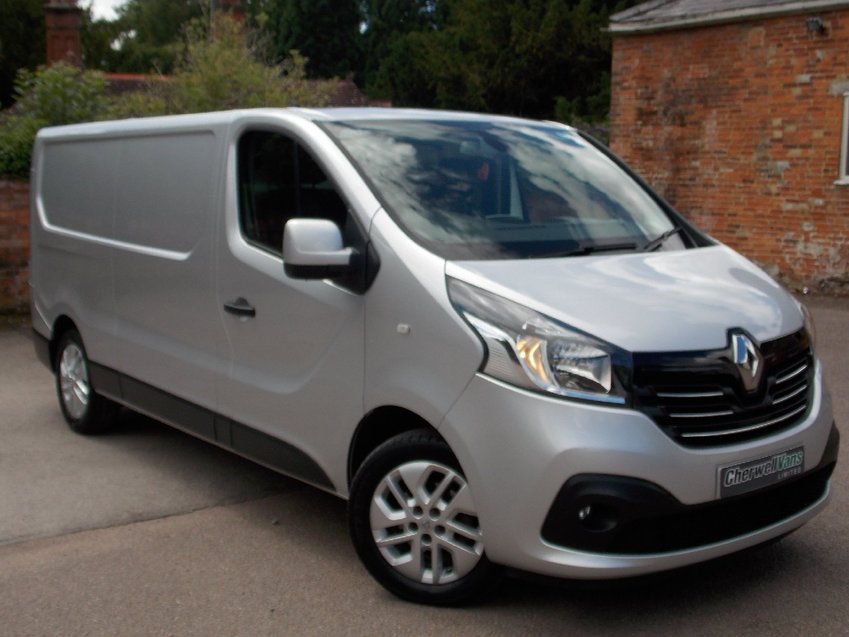 RENAULT TRAFIC