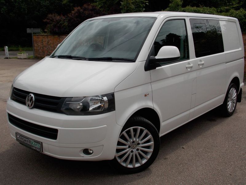 VOLKSWAGEN TRANSPORTER KOMBI