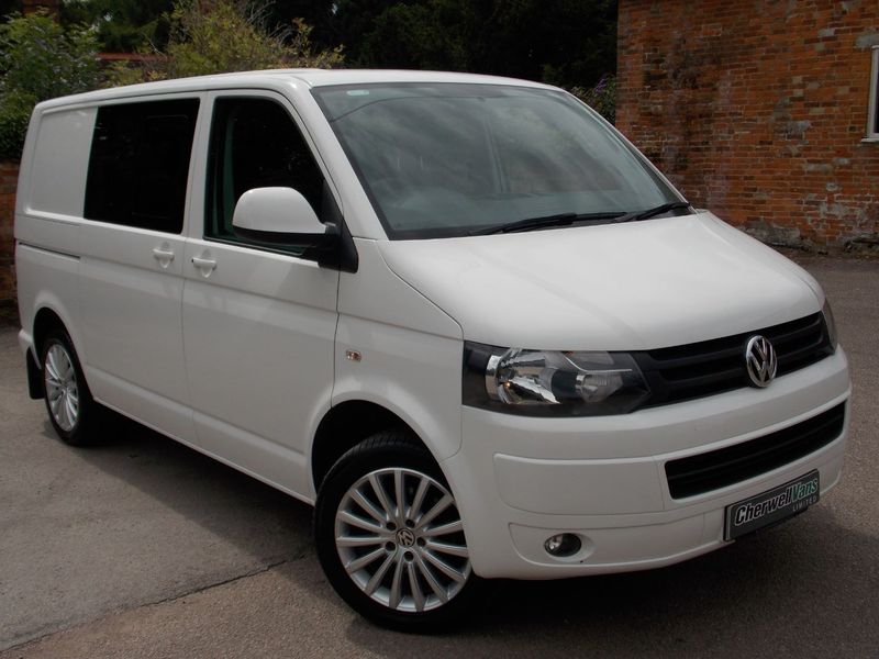 VOLKSWAGEN TRANSPORTER KOMBI