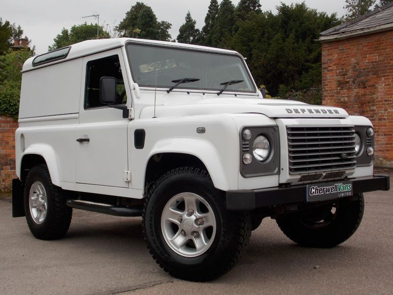 LAND ROVER DEFENDER 90