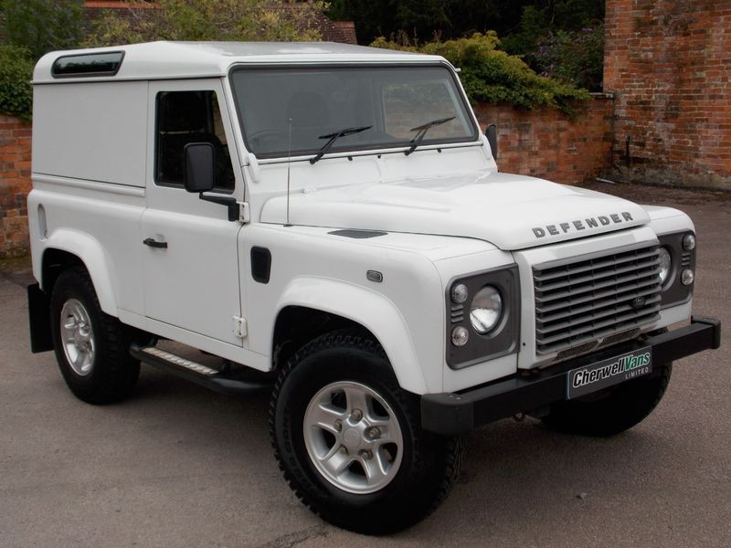 LAND ROVER DEFENDER 90