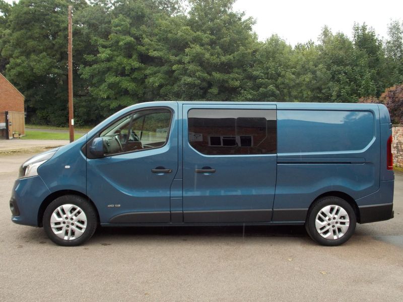 RENAULT TRAFIC