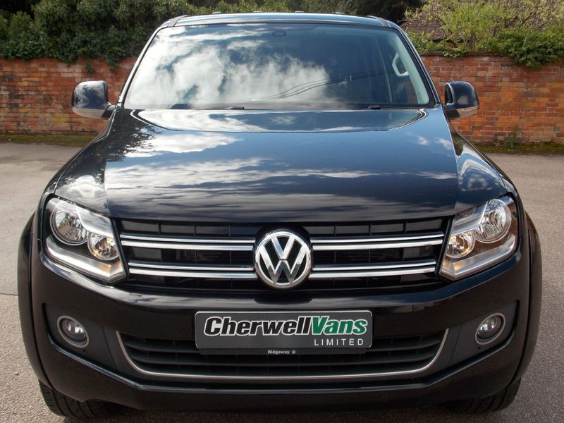 View VOLKSWAGEN AMAROK 2.0 A32 BiTDI 180 BMT Highline 4MOTION Perm Pickup 4dr *NO VAT* 33k Miles