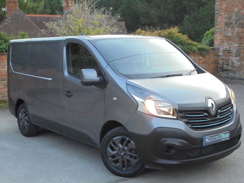 RENAULT TRAFIC