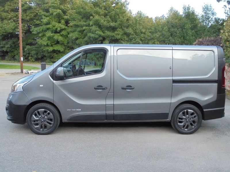 RENAULT TRAFIC