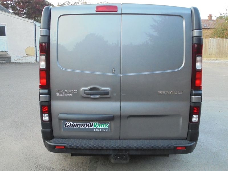 RENAULT TRAFIC