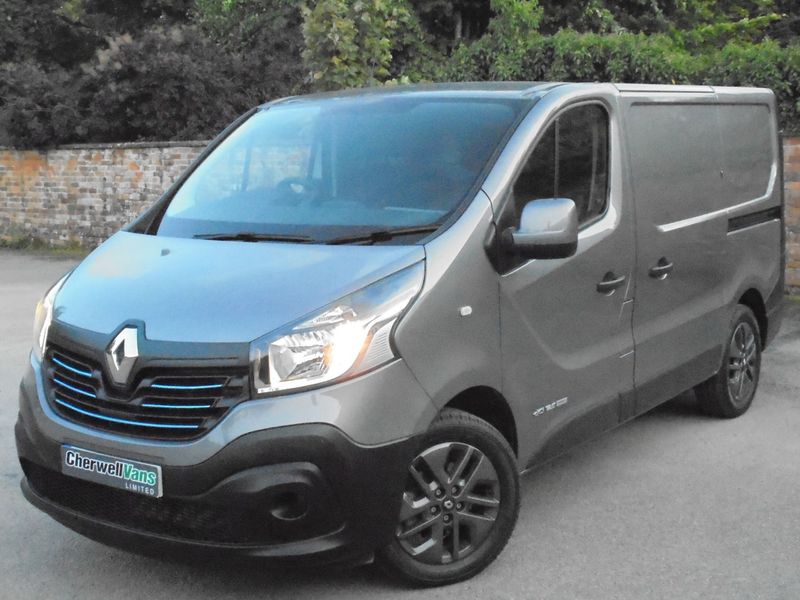 RENAULT TRAFIC