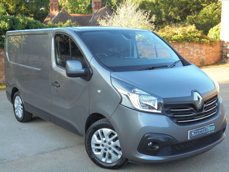 RENAULT TRAFIC