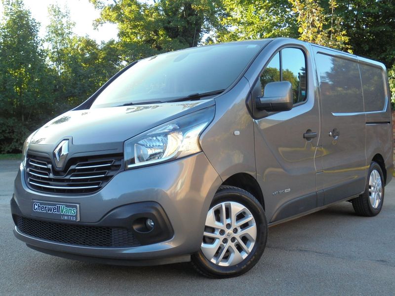 View RENAULT TRAFIC SL27 SPORT NAV 1.6 Bi-TURBO DCi 120bhp ENERGY SWB VAN *NO VAT*