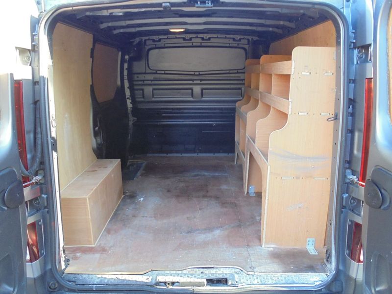 RENAULT TRAFIC