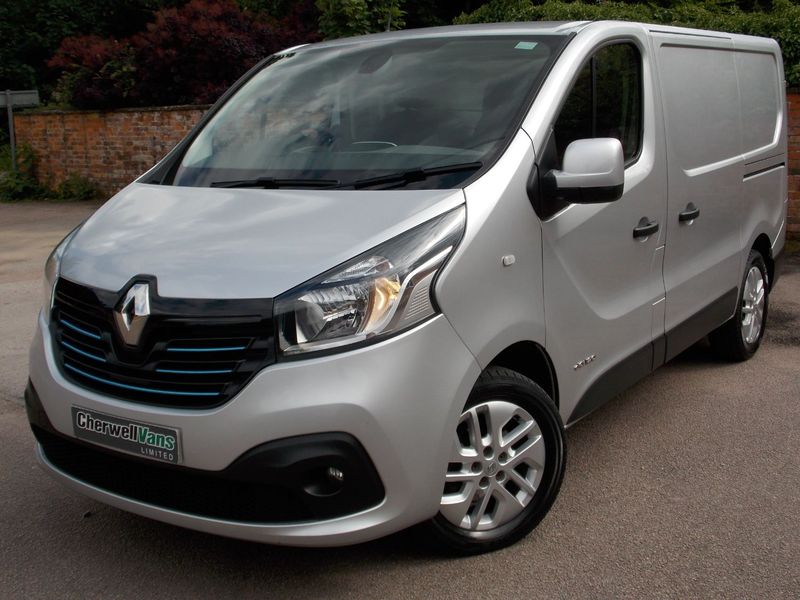 RENAULT TRAFIC