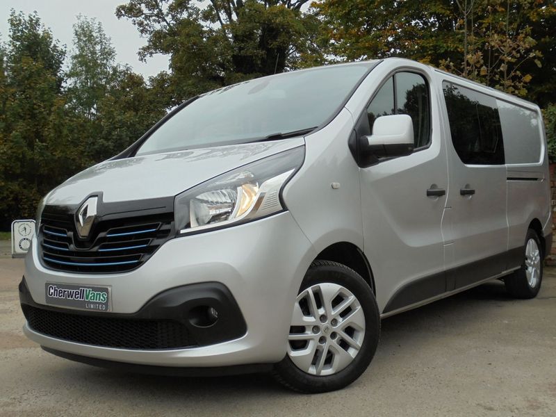 View RENAULT TRAFIC LL29 Sport Crew Cab Van 1.6 DCi Bi-Turbo 120bhp Sat Nav LWB