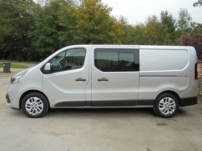 RENAULT TRAFIC