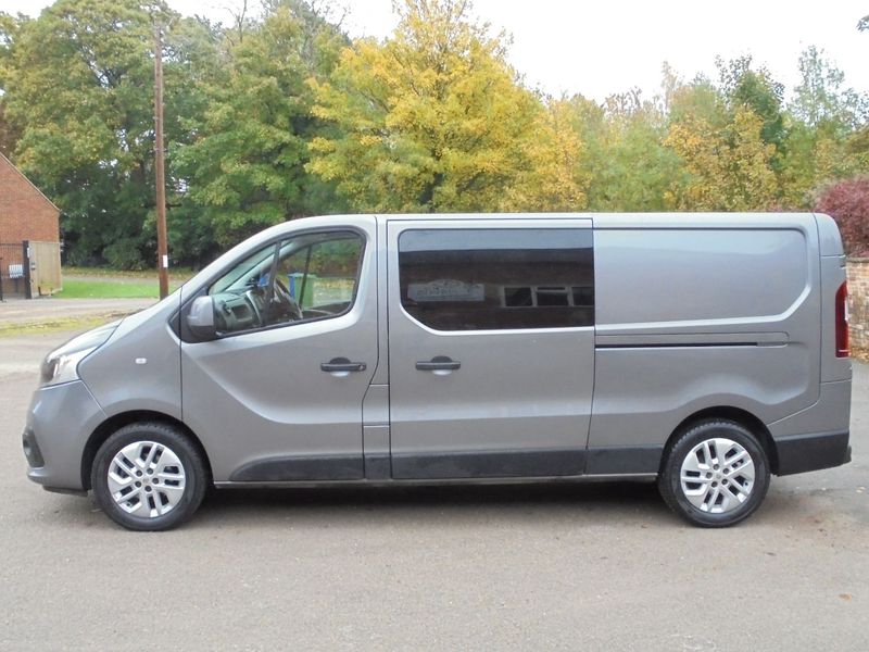 RENAULT TRAFIC