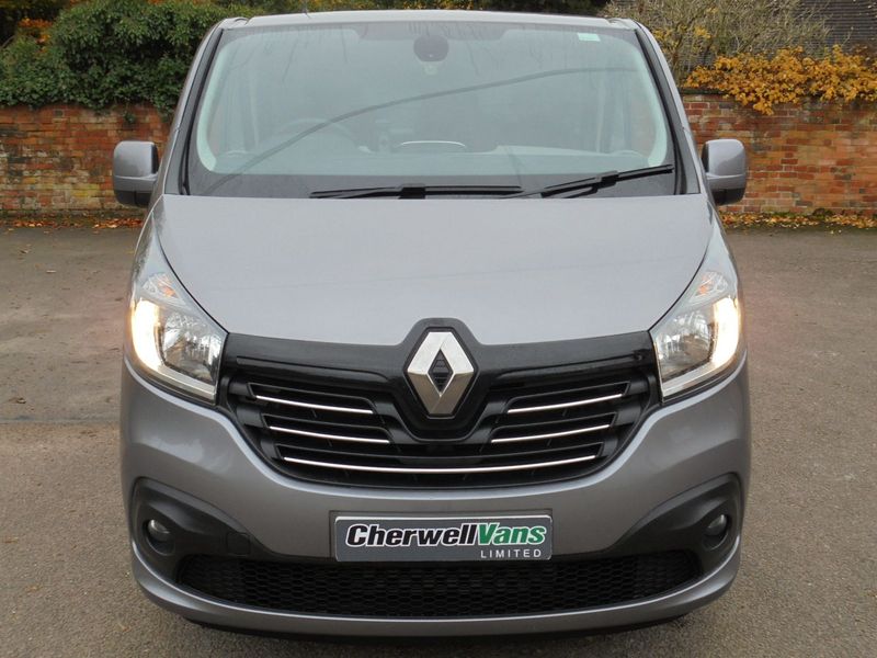 RENAULT TRAFIC