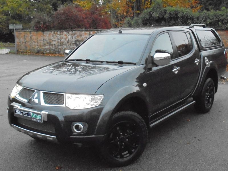 View MITSUBISHI L200 2.5 DI-D CR Barbarian 176bhp LWB 4x4 Double Cab AUTO Pick-Up *NO VAT*