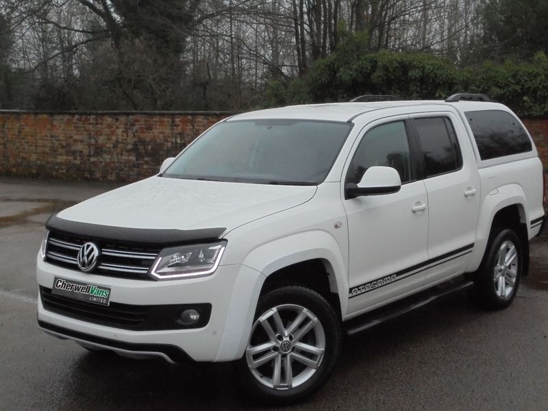 View VOLKSWAGEN AMAROK 2.0 A32 BiTDI 180 BMT ATACAMA 4MOTION Perm Pickup 4x4 4dr *NO VAT* 33k Miles