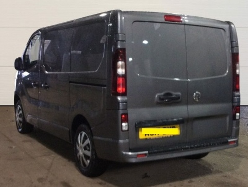 View VAUXHALL VIVARO LIMITED EDITION 1.6 CDTi Bi-Turbo 125 SWB 2700 SPORTIVE *NO VAT* Van