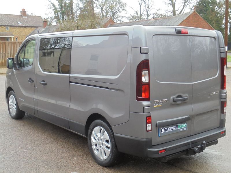 RENAULT TRAFIC