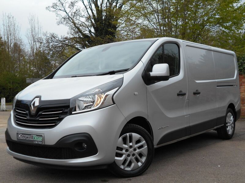 View RENAULT TRAFIC LL29 Sport Nav Van 1.6 DCi Bi-Turbo 125bhp EURO 6 LWB 43,000 Miles + VAT