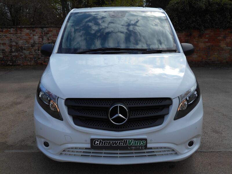 View MERCEDES-BENZ VITO 2.1 114 CDi Progressive RWD L2 EU6 ss 6dr AIR CON 22,000 MILES