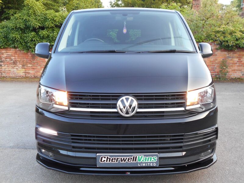 VOLKSWAGEN TRANSPORTER KOMBI